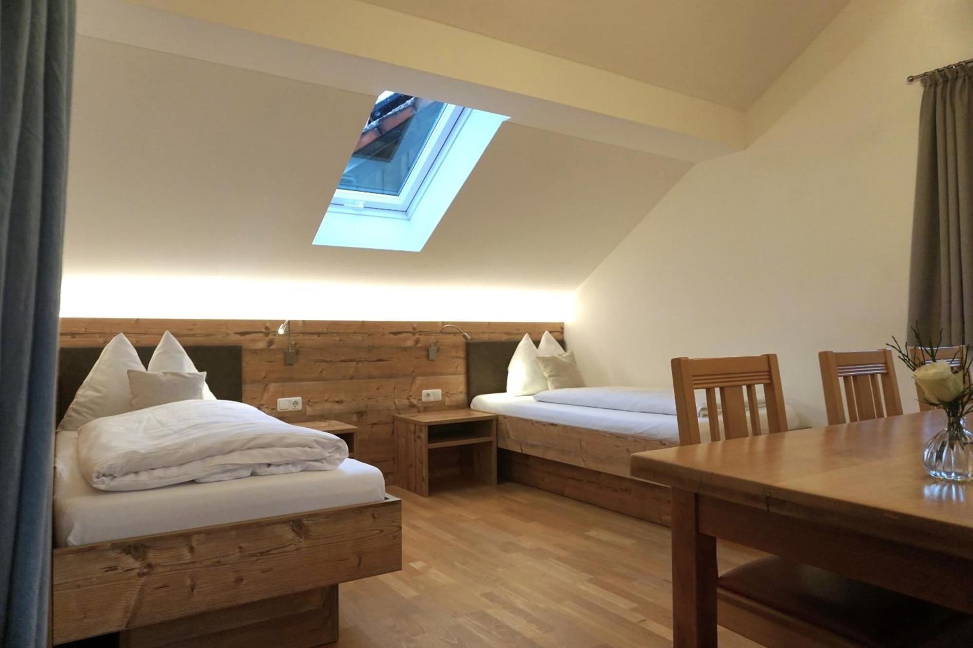 Landhotel Und Gasthof Kirchberger Wildsteig Habitación foto