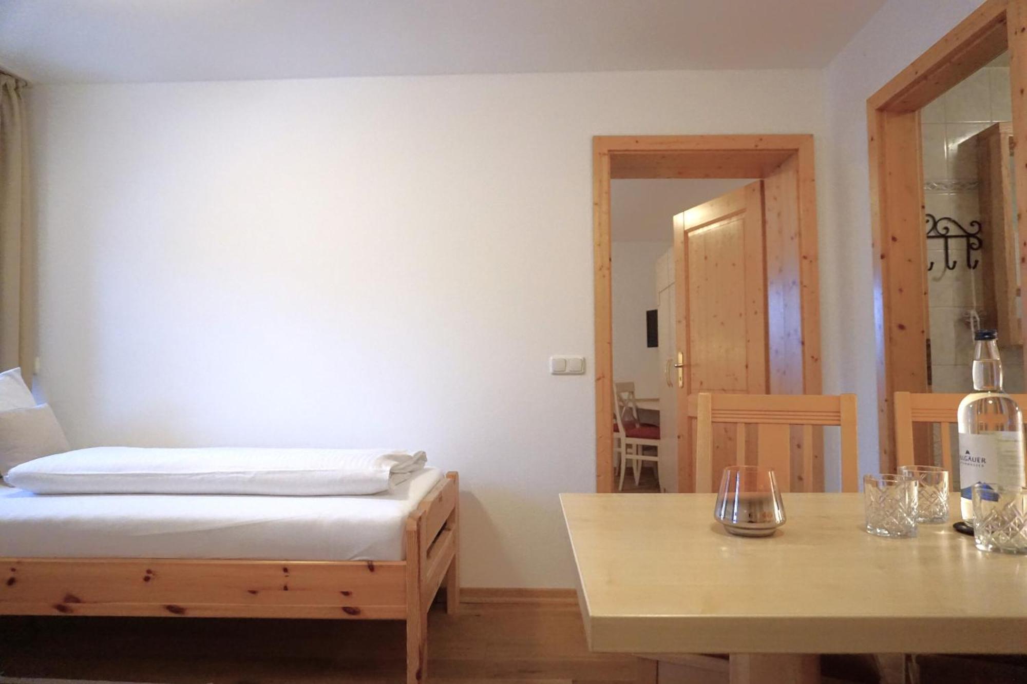 Landhotel Und Gasthof Kirchberger Wildsteig Habitación foto